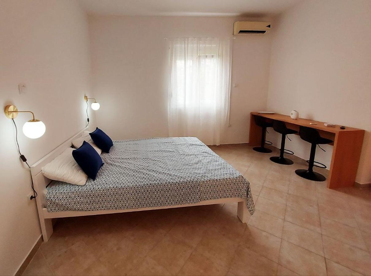 Apartmani Radovic Биела Экстерьер фото