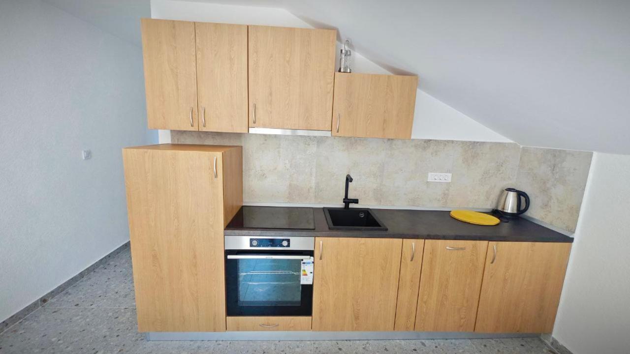 Apartmani Radovic Биела Экстерьер фото