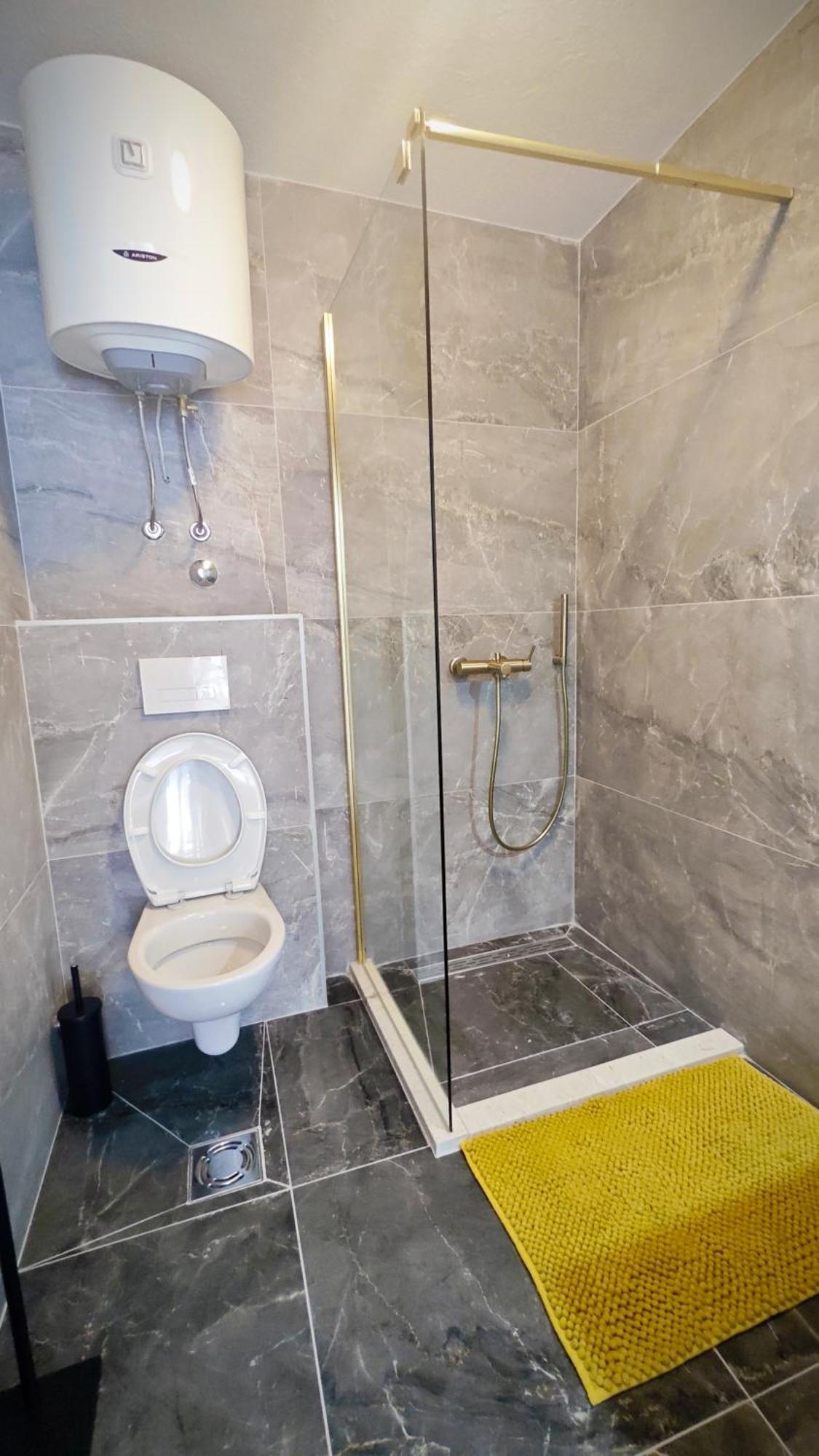 Apartmani Radovic Биела Экстерьер фото